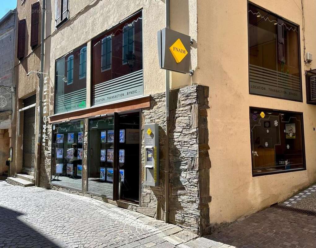   - Maison à AX-LES-THERMES