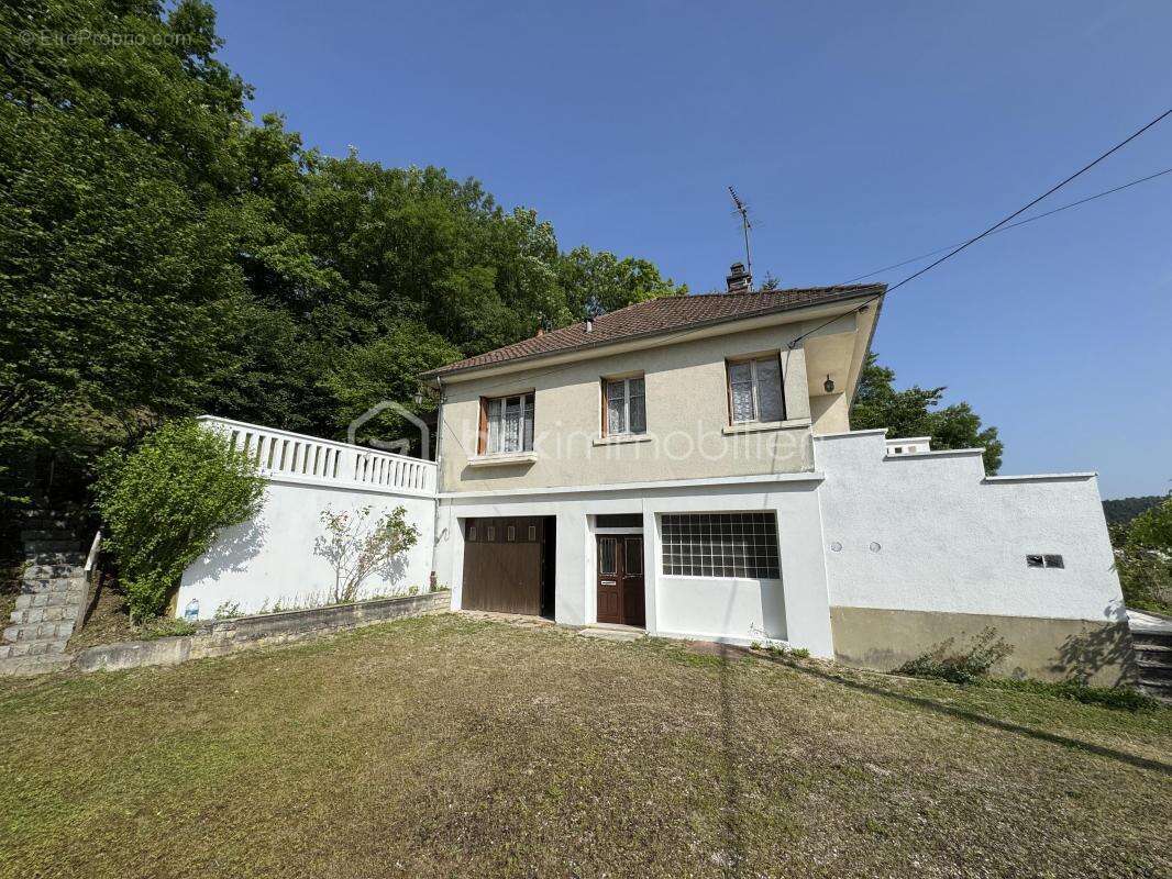 Maison à BAR-SUR-SEINE