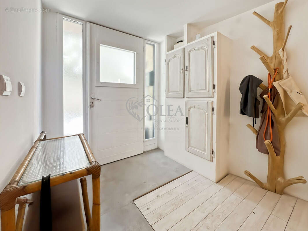Maison 61 m² à Uzes  - photo 6