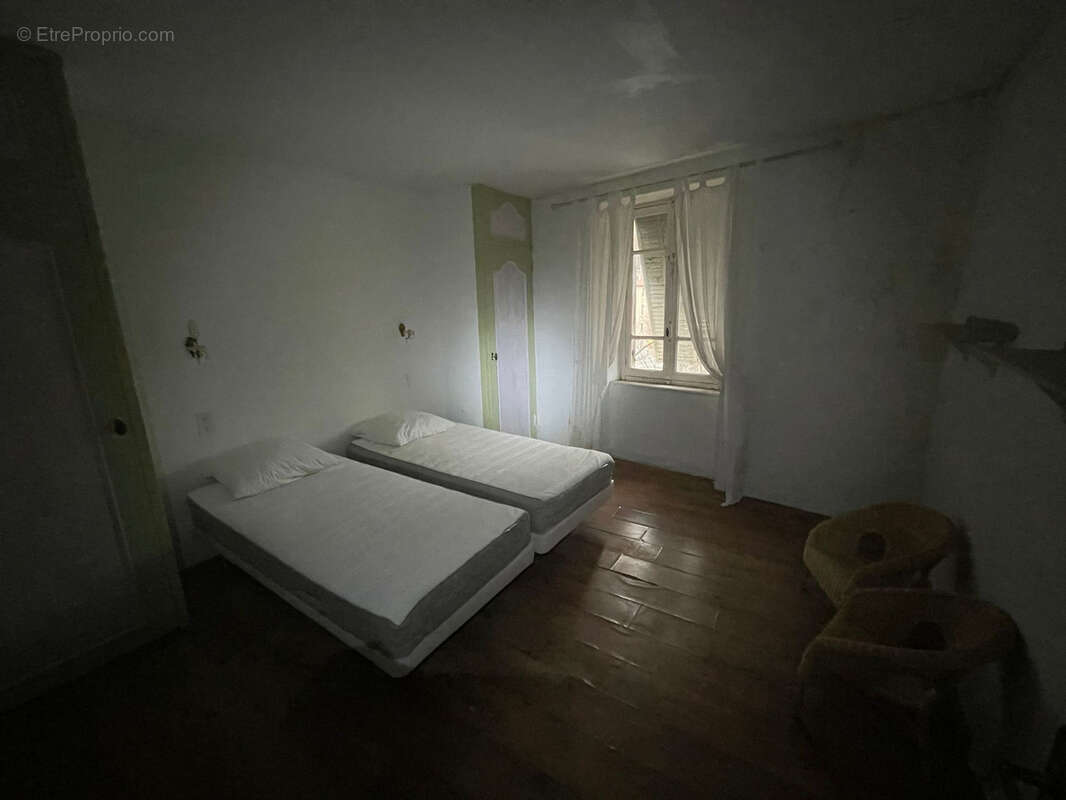 Maison à SAINT-PONS-DE-THOMIERES