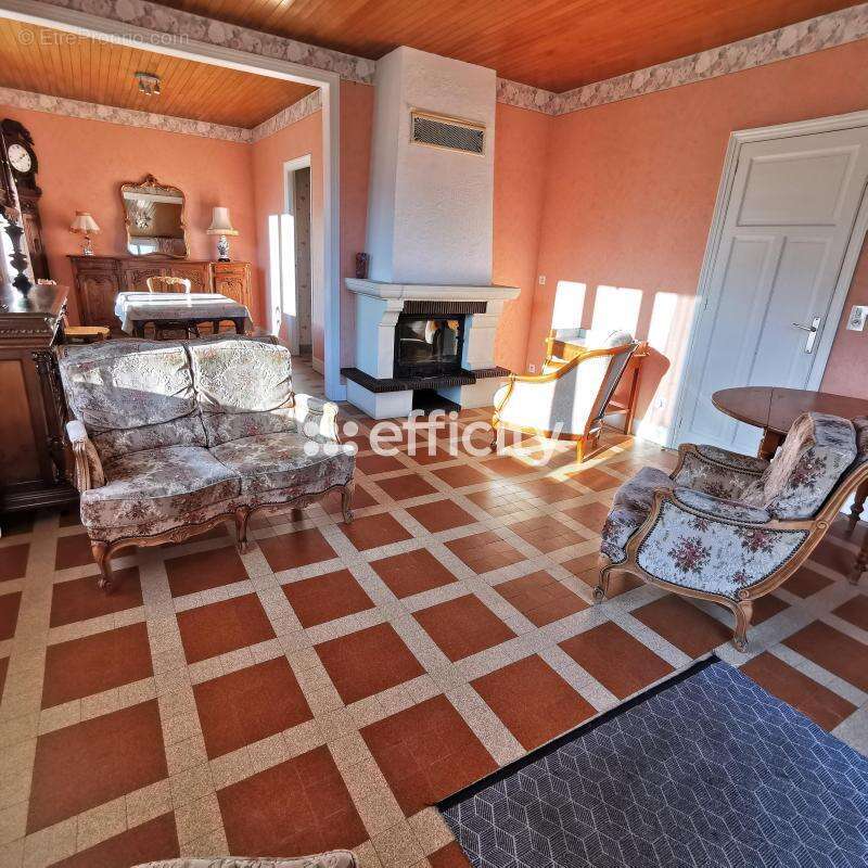 Maison 157 m² à Longueville-Sur-Scie  - photo 5