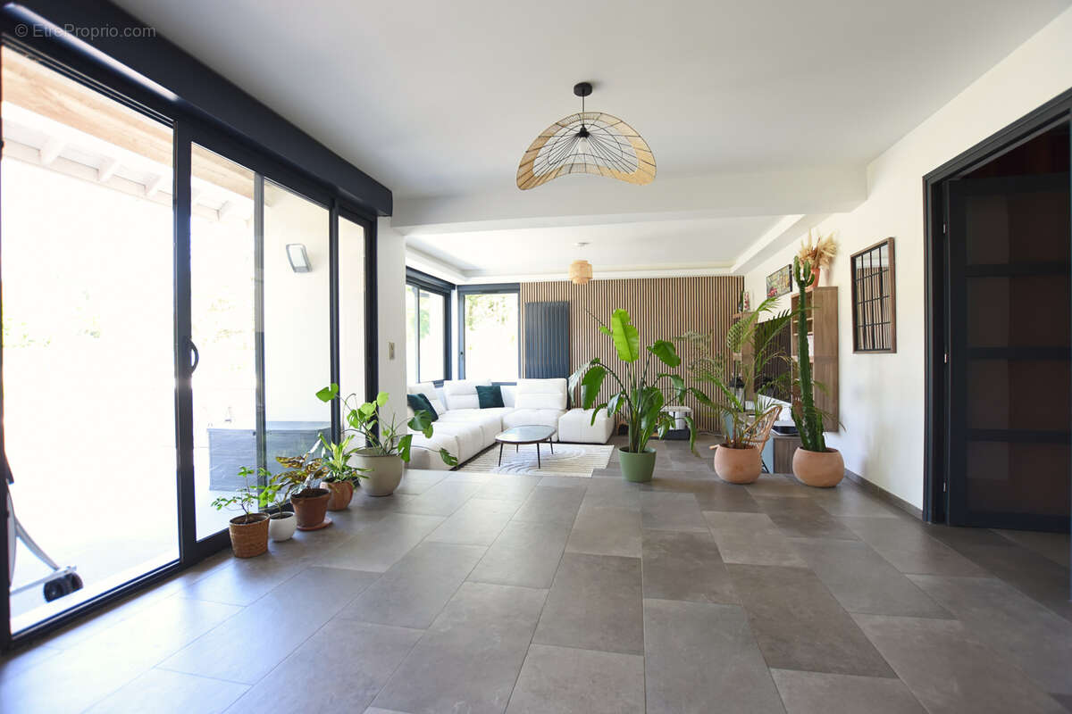 Maison à LES ESSARTS-LE-ROI