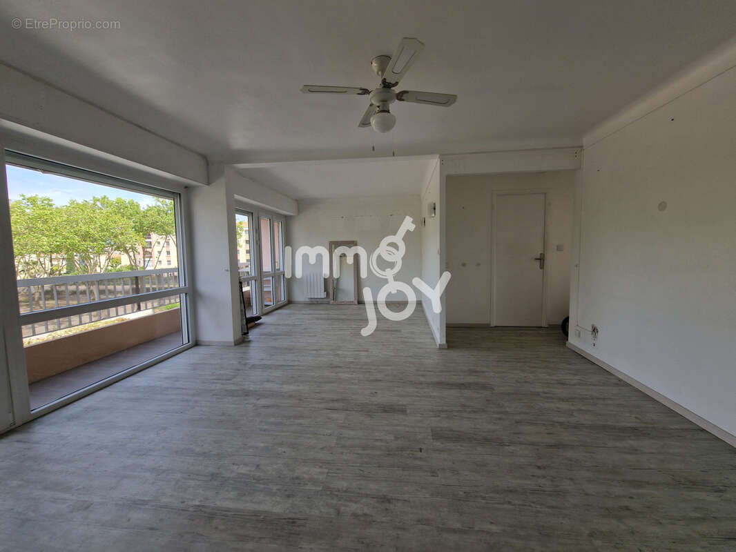 Appartement à FREJUS