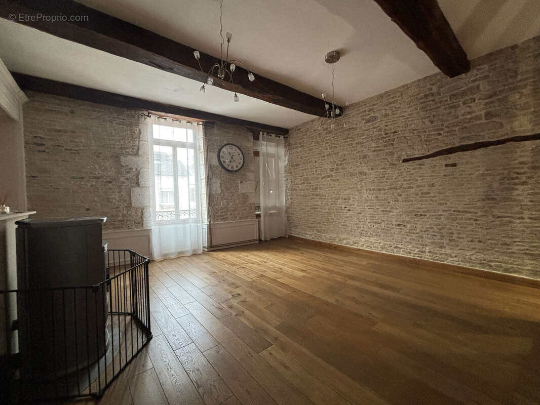 Maison à CHATILLON-SUR-SEINE