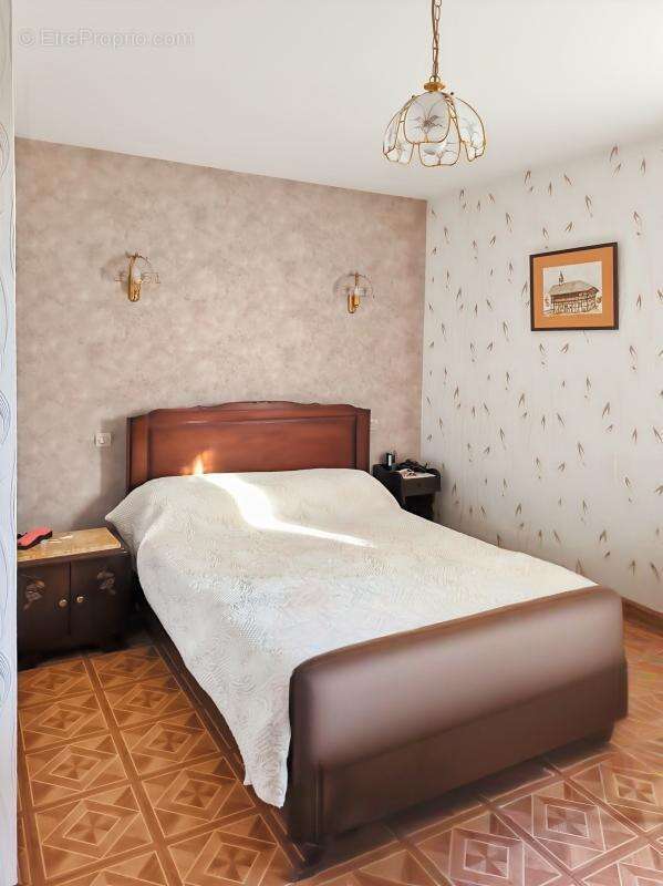 A SAISIR : ancien corps de ferme avec fort potentiel ! - photo 18