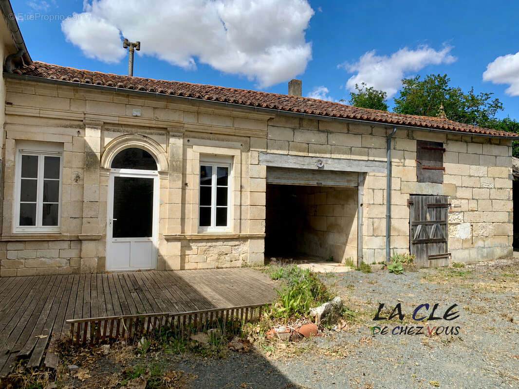 Maison à NIEUL-SUR-L'AUTISE