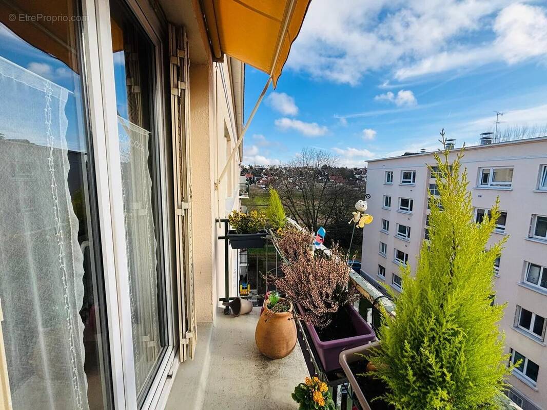 Appartement à BOURG-LA-REINE