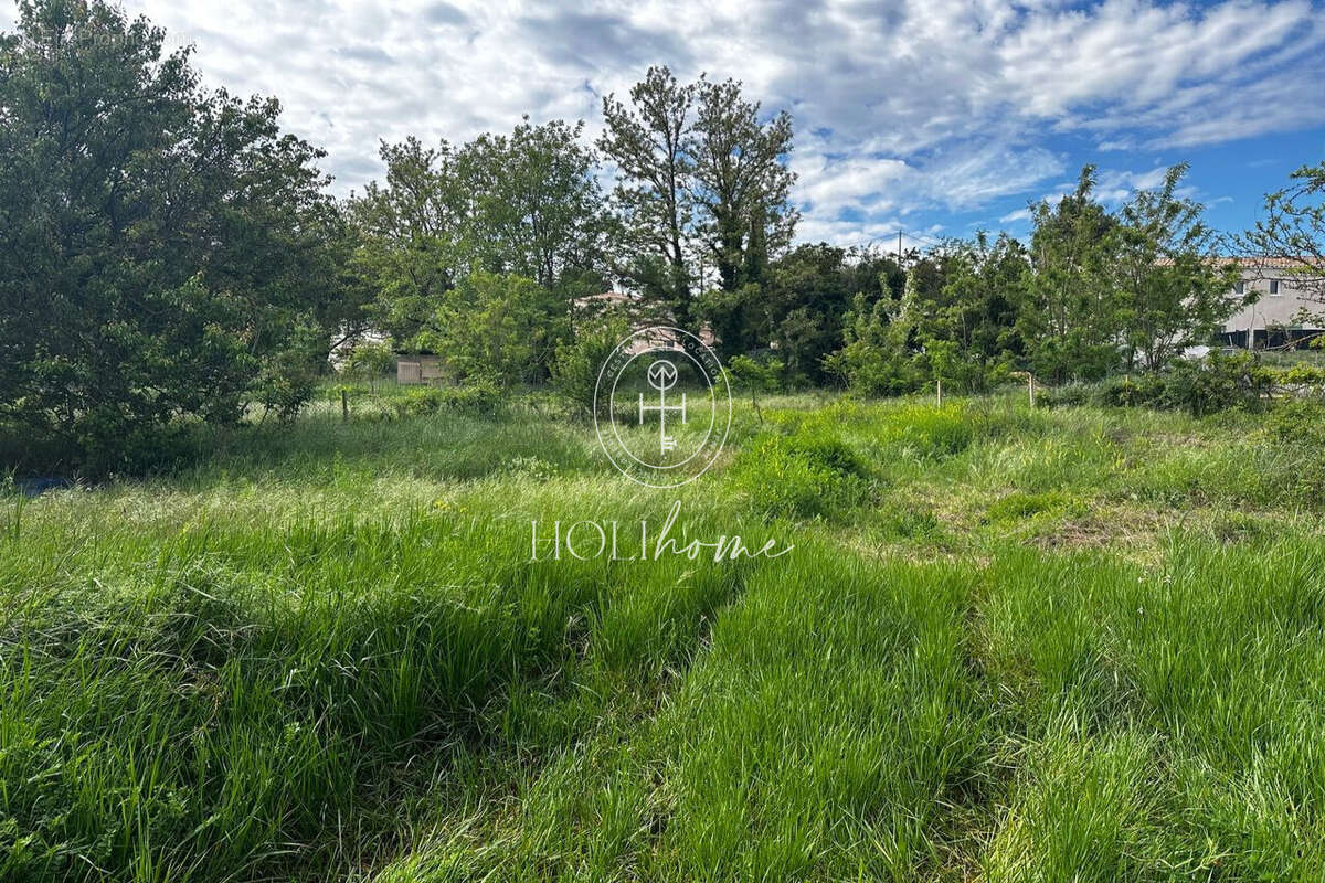 Terrain à MEYRARGUES