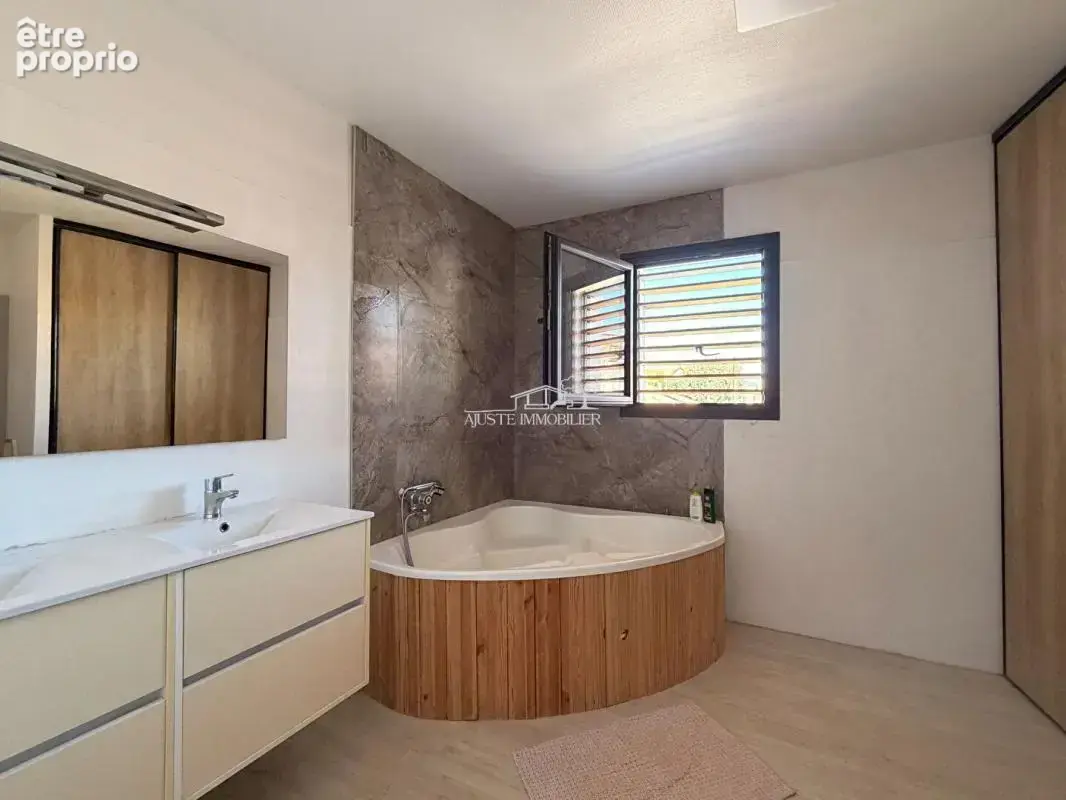 Maison de ville à olonzac ? t6 avec grand jardin et piscine - photo 9