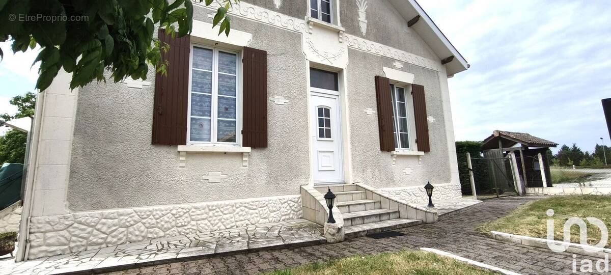 Photo 1 - Maison à BEDENAC