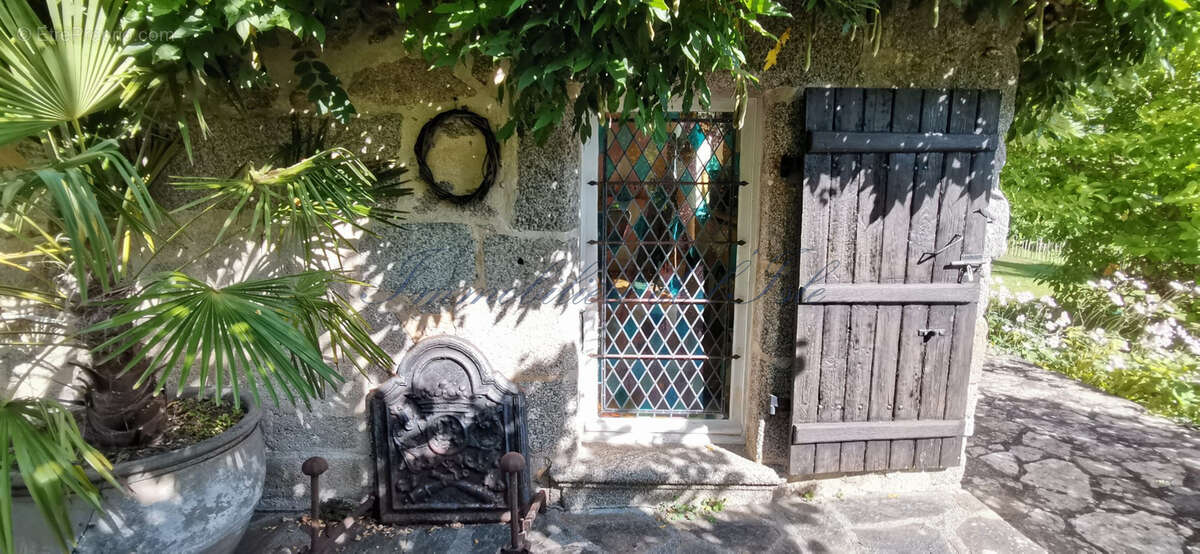 Maison à SAINT-ESTEPHE