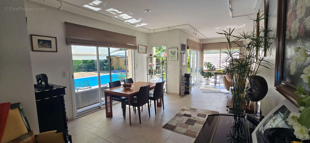 Fouesnant, Beg-Meil, très jolie contemporaine de 205 m² environ, bourg et plages à pied ! - photo 6
