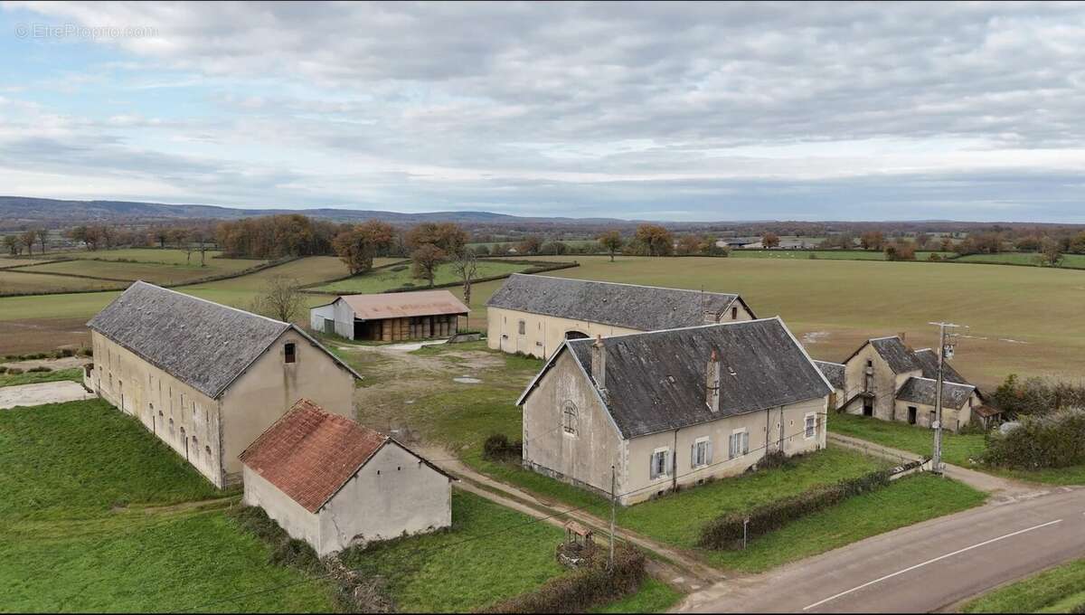Maison à SAINT-MAURICE