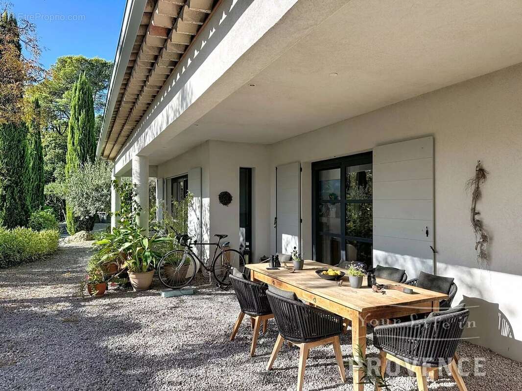Maison à LORGUES