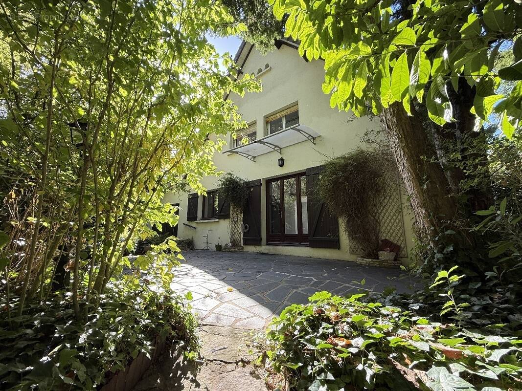 Maison à CHAMPIGNY-SUR-MARNE