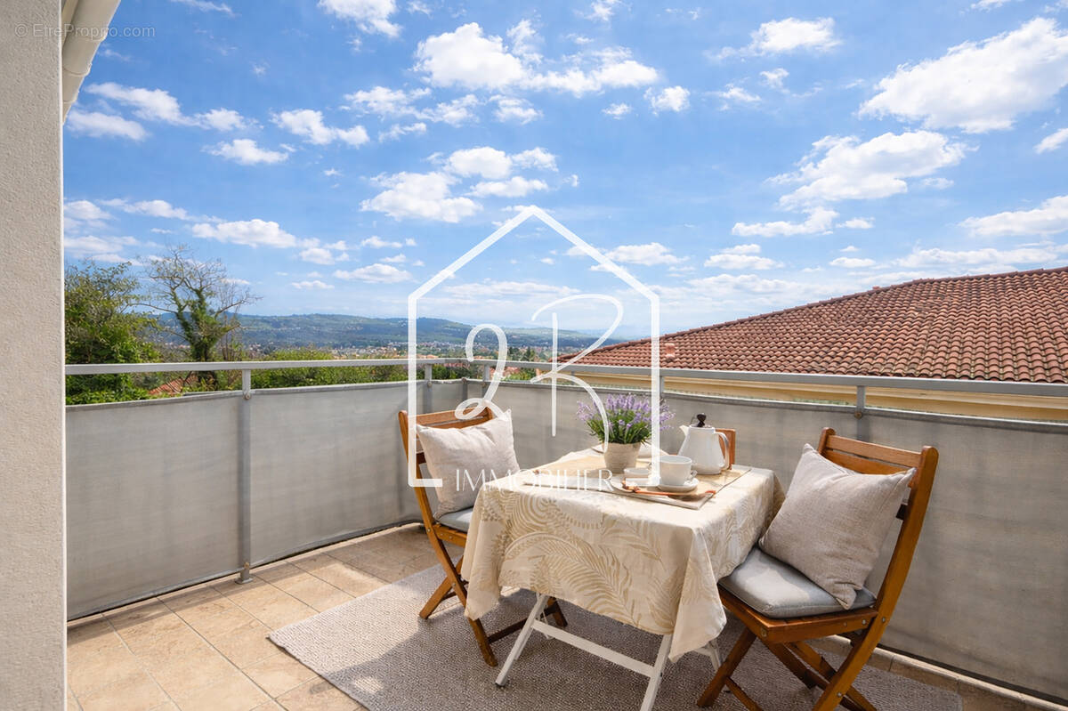 Appartement à TERNAY