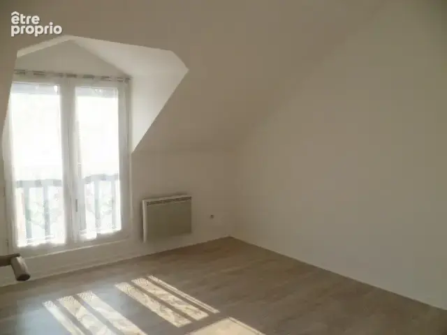 Appartement 9 pièces 126 m² à vendre à La Ferte-Saint-Aubin (45240) - photo 8