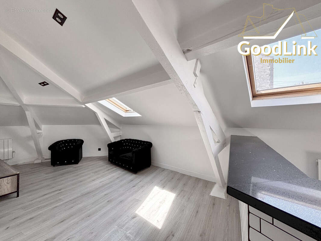 Appartement à AUBERVILLIERS