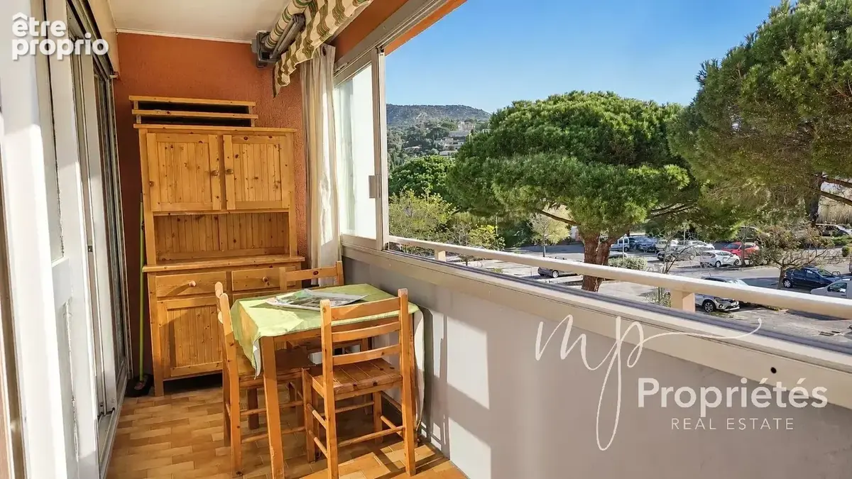 A vendre au lavandou appartement 2 pièces – 28 m² – balcon – parking privatif – plage à pied - photo 6