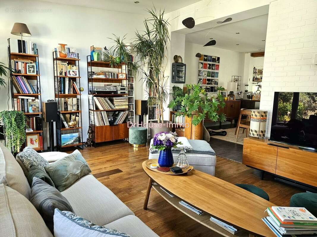 Maison à SAINT-MAUR-DES-FOSSES