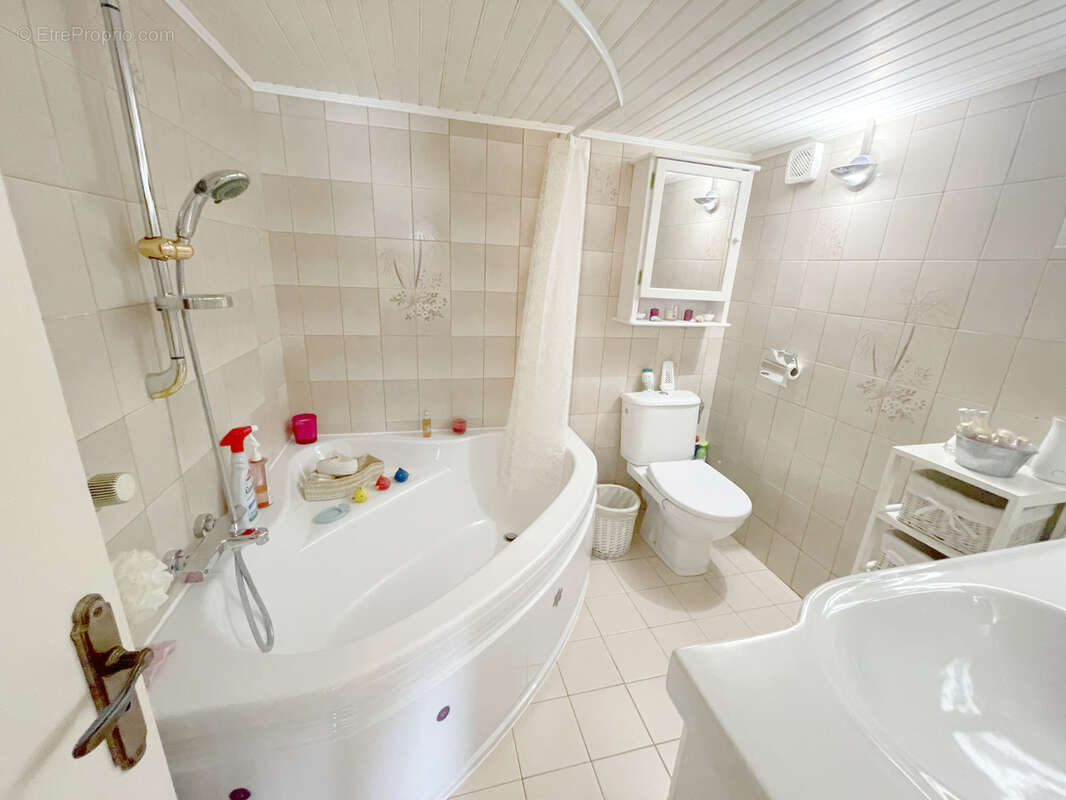 Maison à SAINTE-GENEVIEVE