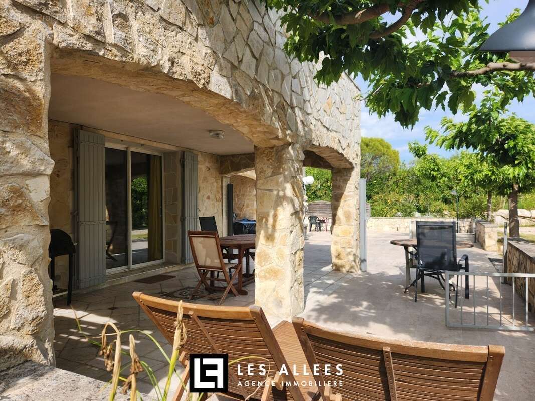 Maison à SAINT-REMY-DE-PROVENCE