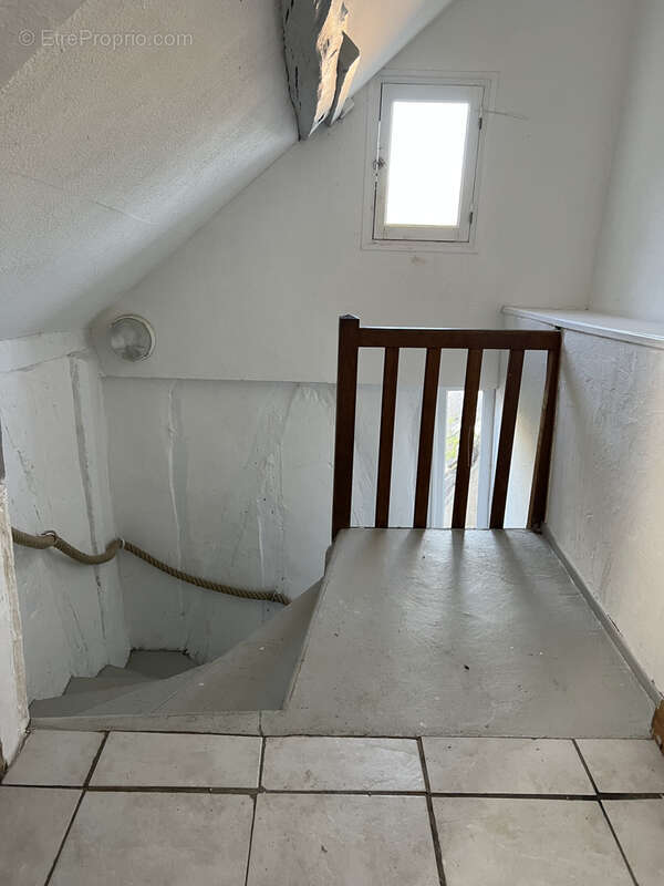 Appartement à VILLENEUVE-SUR-YONNE