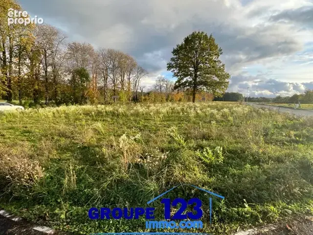 Terrain à bâtir de 572 m2 - photo 2