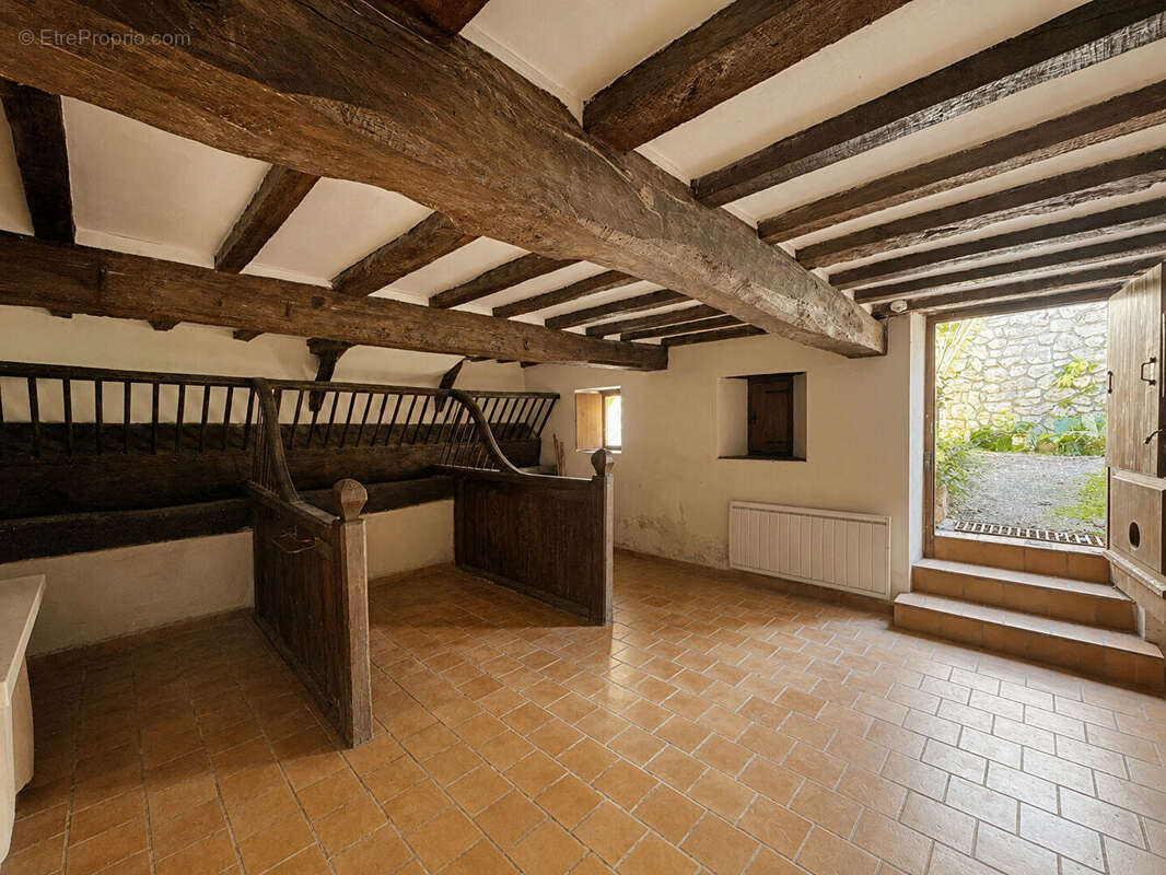Maison à MAUVEZIN