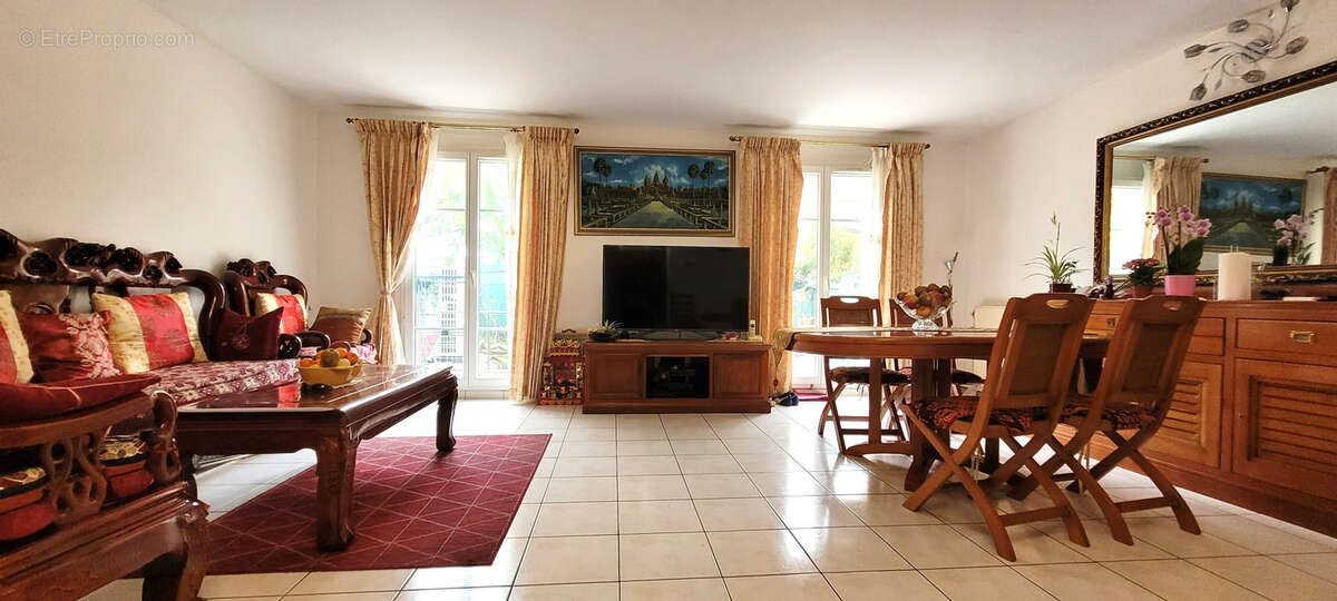 Maison à SERRIS