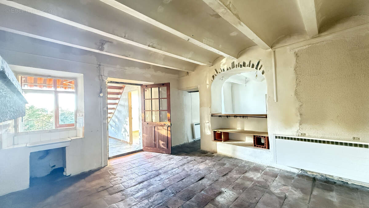 Maison à SAINT-SEBASTIEN-D'AIGREFEUILLE