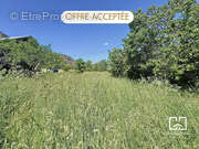Terrain à SAINT-MARTIN-DE-QUEYRIERES