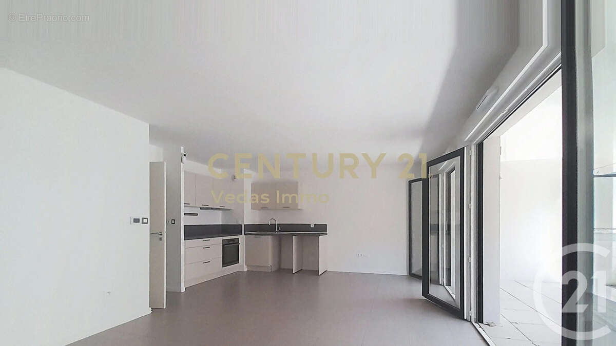 Appartement à SAINT-JEAN-DE-VEDAS