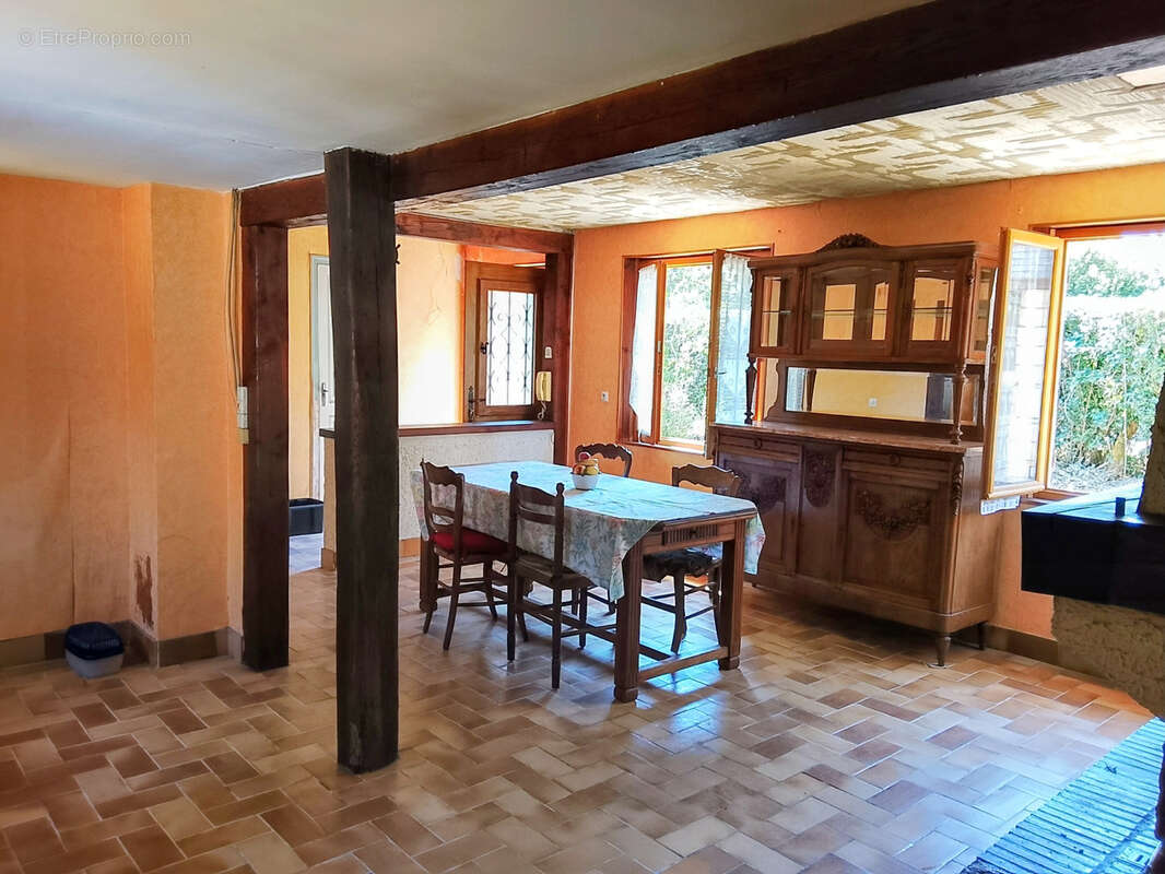 Maison à CHAMBEUGLE