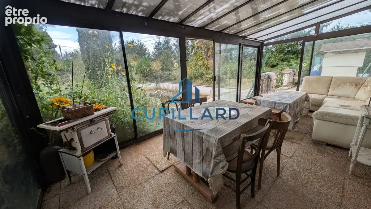 Villa semi-enterrée avec joli terrain arboré - photo 22