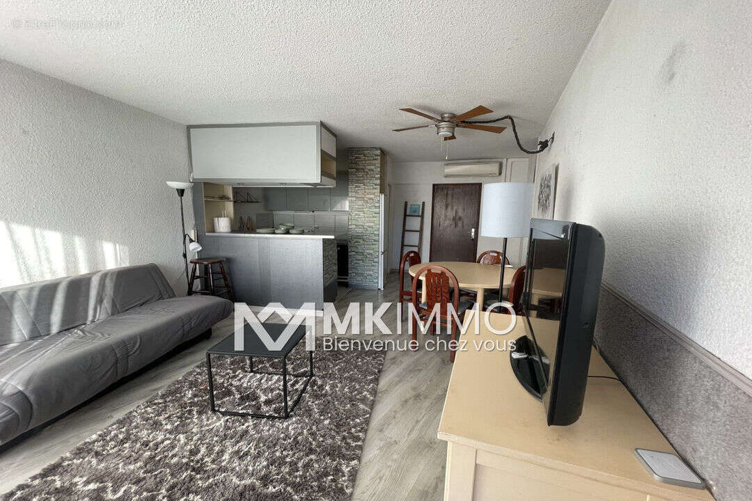 Appartement à SAINT-LAURENT-DU-VAR