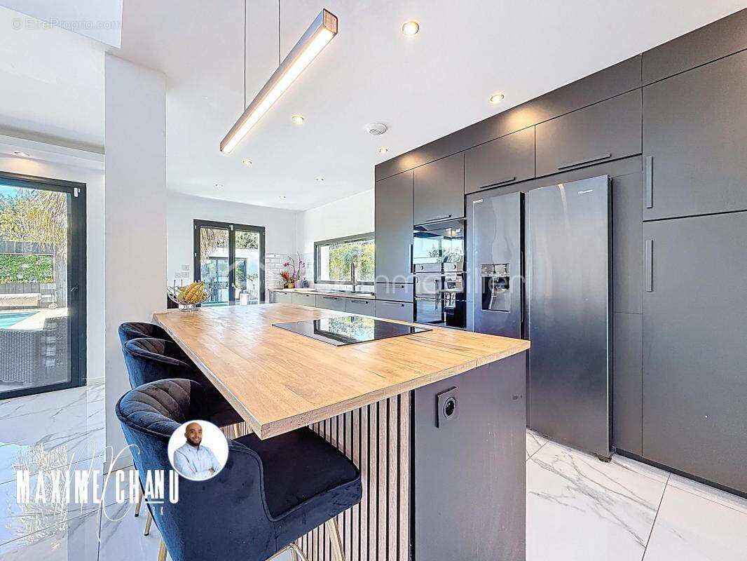 Maison à COURNONTERRAL