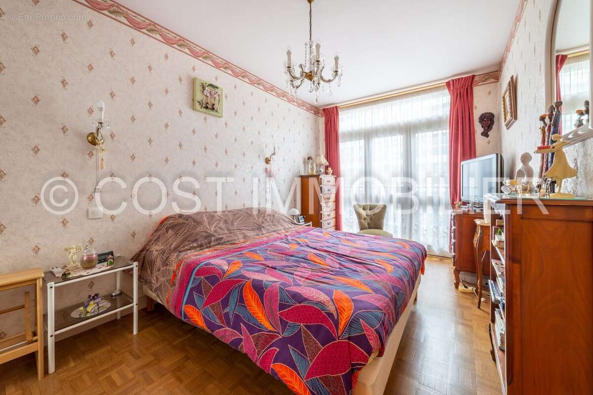 Appartement à BOIS-COLOMBES