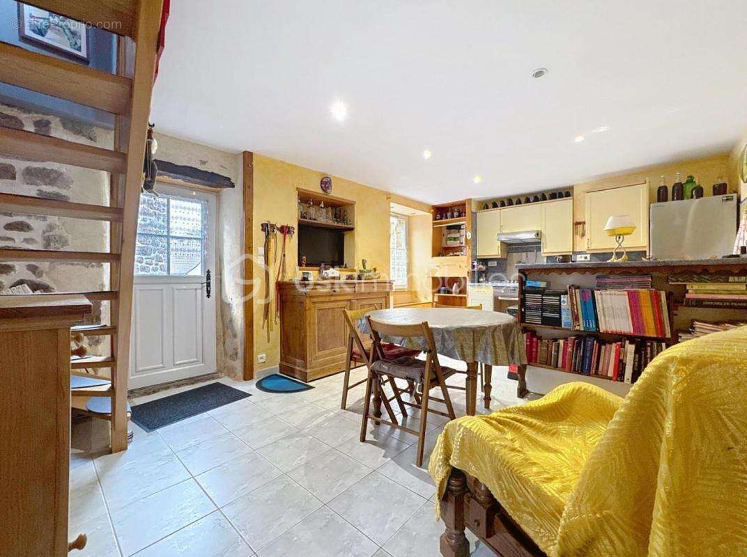 Maison à FERMANVILLE