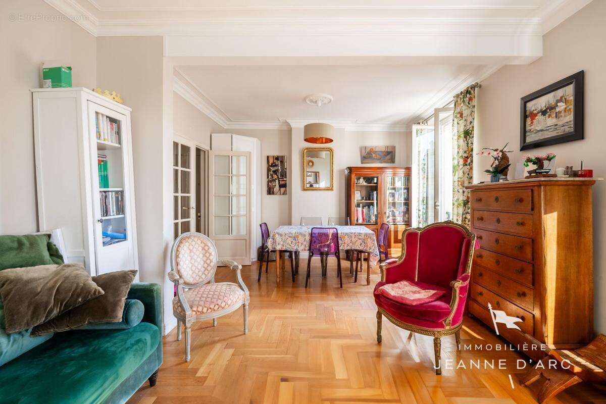 Appartement à VERSAILLES