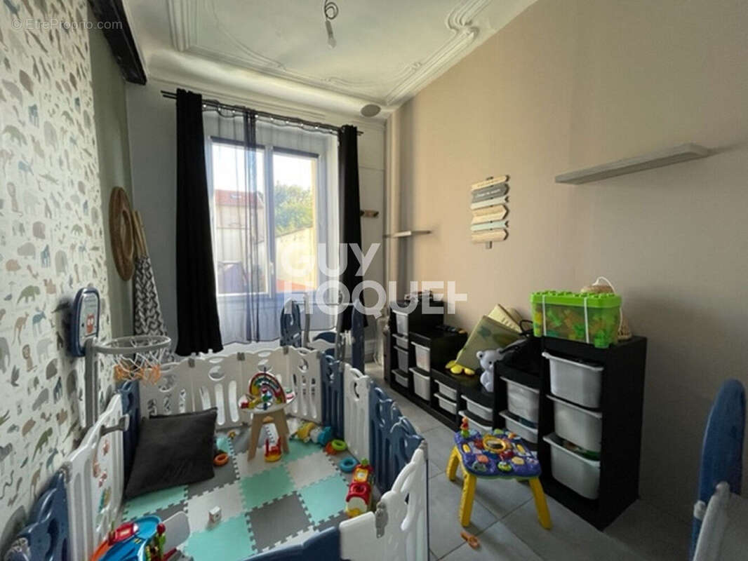 Maison à FERE-CHAMPENOISE