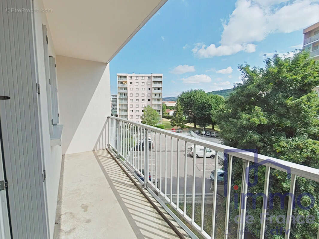 Appartement à BRIVES-CHARENSAC