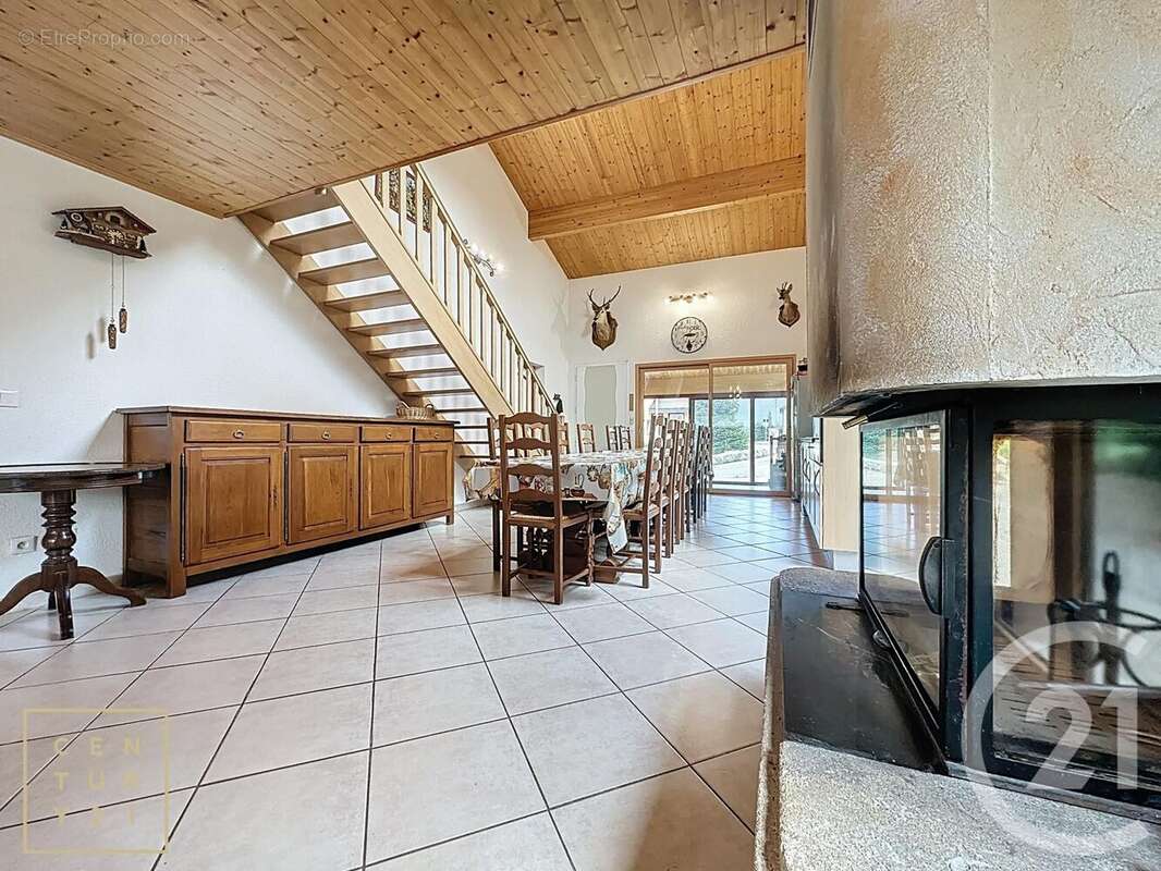 Maison à SAINT-PIERRE-DELS-FORCATS