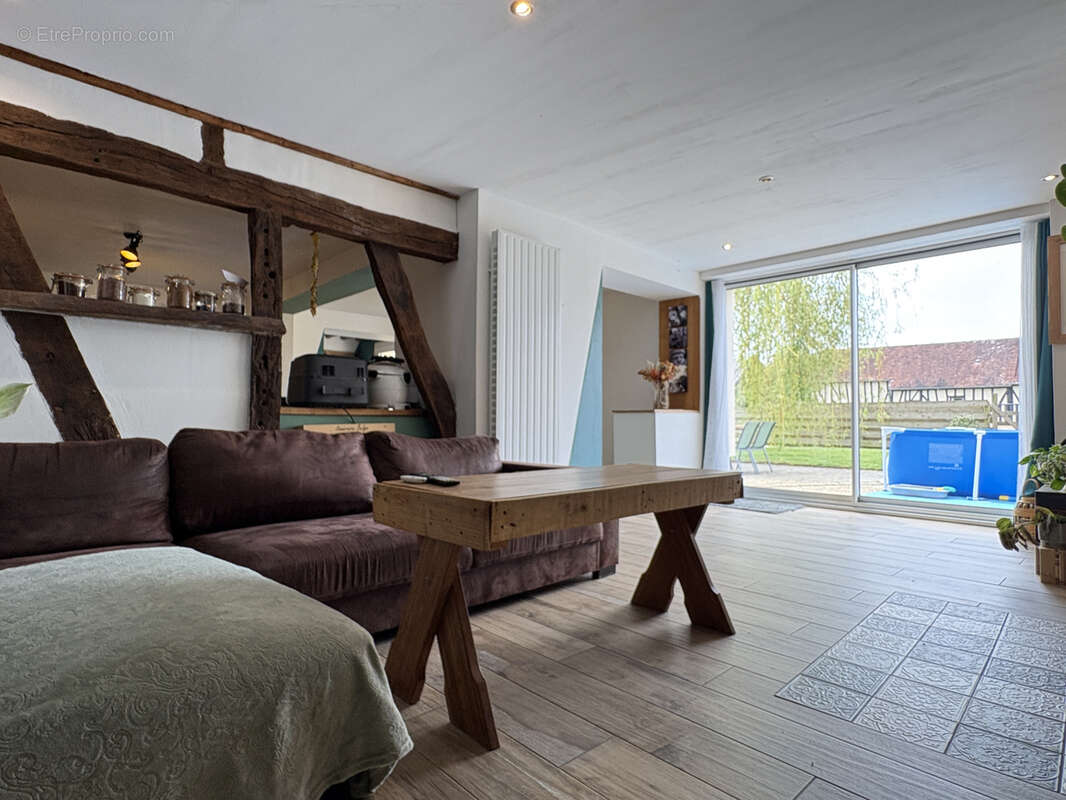 Maison à LE PIN-AU-HARAS