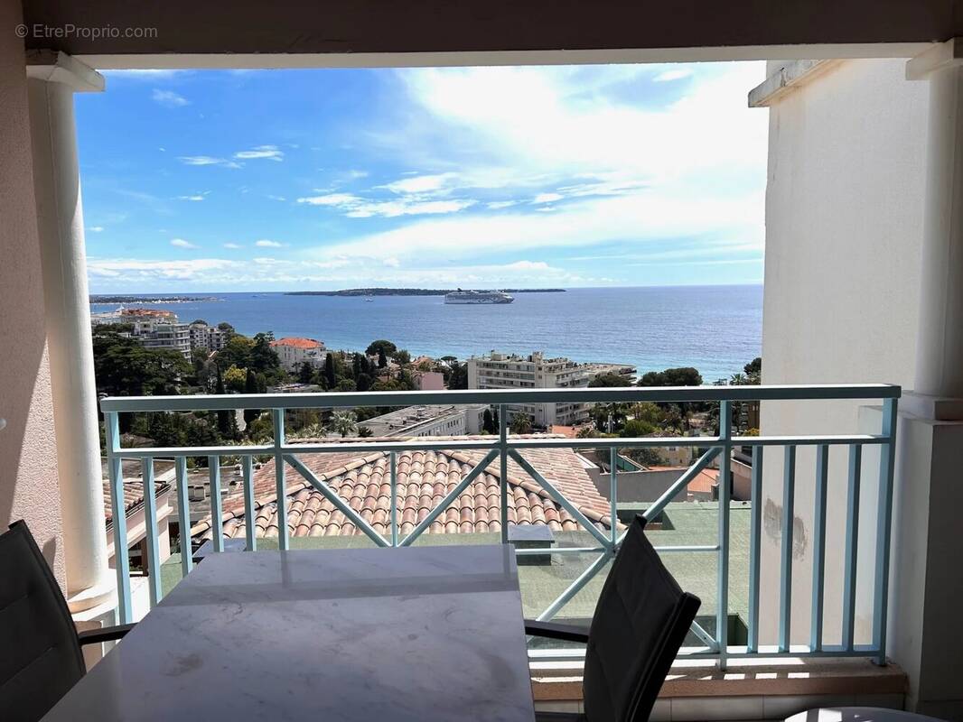 Appartement à CANNES