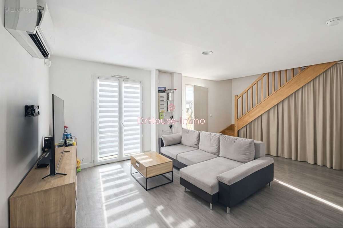 Maison à LUMIGNY-NESLES-ORMEAUX