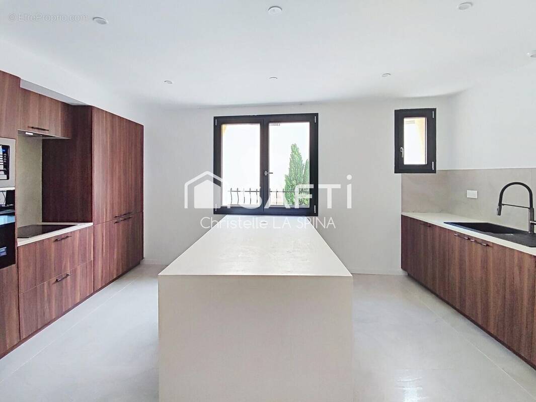 Photo 1 - Maison à REMOULINS