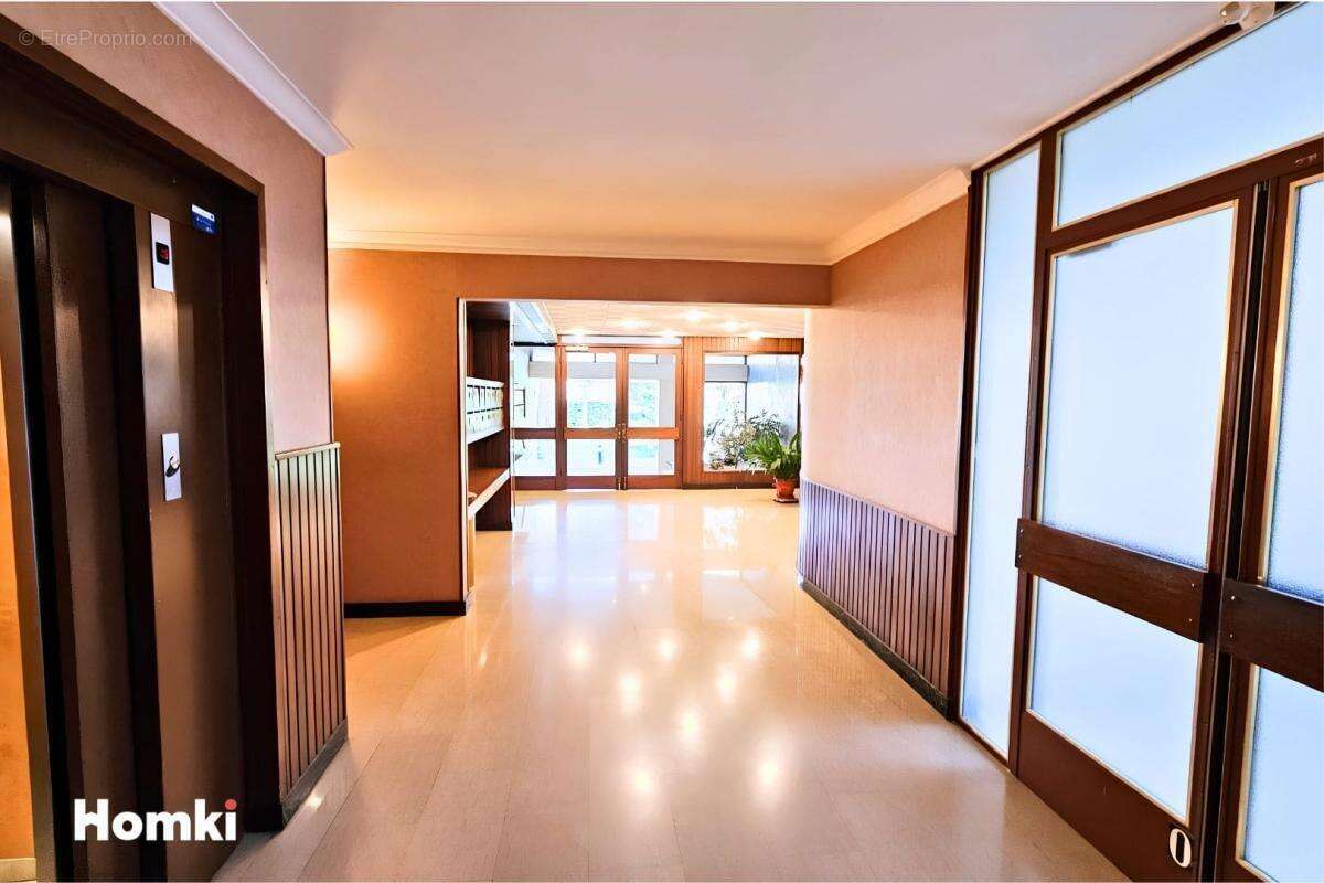 Appartement à BRON