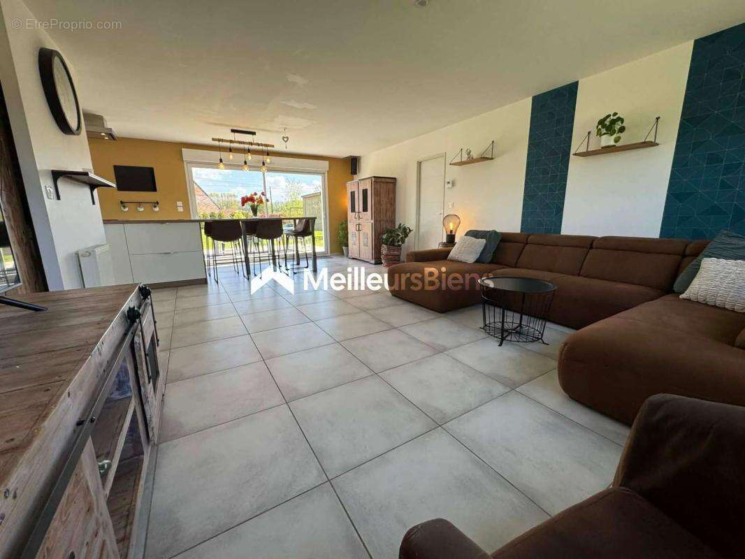 Maison à RECQUIGNIES