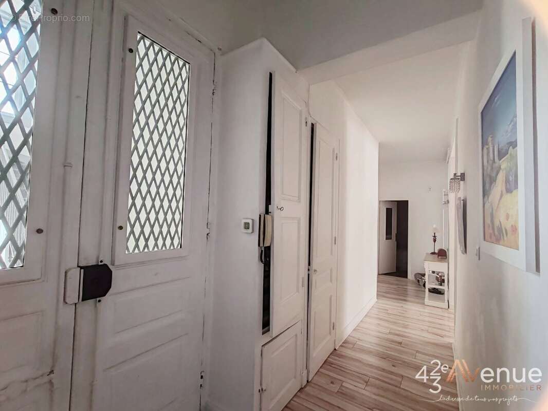 Appartement 139 m² à Saint-Etienne  - photo 3